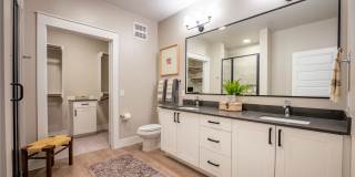 Atwater - Apartments & Townhomes Gallery 17
