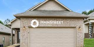 915 Maple Trace Gallery 1