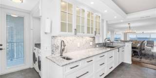 6020 SHORE Boulevard S Gallery 10