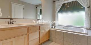 Luxury Four Bedroom Home in King City! Gallery 13