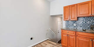 1324 West Lombard Street - 2 Gallery 12