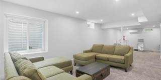 33 Howland Avenue Gallery 26