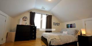Nicely renovated Townhouse in a prime location near the Green Line with parking included! Gallery 11
