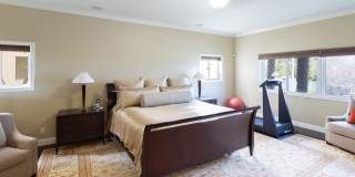 13902 VALLEY VISTA Gallery 11