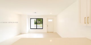 4671 SW 43rd Ter Gallery 10