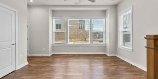 3BD/2.5BA - Derwood Townhouse Condo - Attached 1 Car Garage Gallery 4