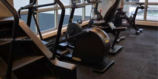 227 NE 2nd St Gallery 10