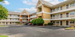 Chattanooga - Airport Gallery 1