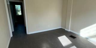 3 beds 1 bath Gallery 3