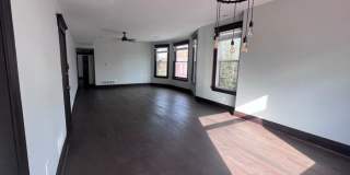 1025 Scott Street Gallery 1