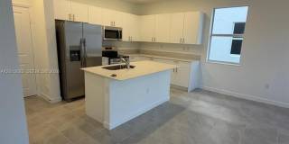 2740 SE 24th Ct Gallery 8