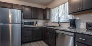 Duplex for rent in heart of OKC Gallery 13