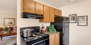 Mariners' Glen Apartment Homes Gallery 6