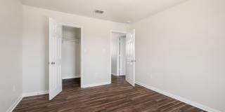 Attractive 4 Bedroom, 2.5 Bath, 2-Story Home in Manor! Gallery 21