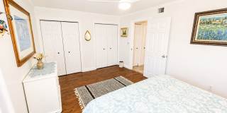 ANNUAL FURNISHED 1 BEDROOM, 1 BATH CONDO Gallery 16