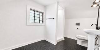 433 Homer Street - 1 Gallery 16