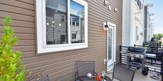 Spacious 3BR Townhome in North Brunswick Gallery 12