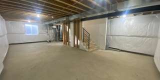 Luxury Homes in West Des Moines Gallery 12