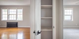 Shaker Lakes Apartments Gallery 13
