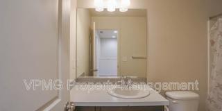 2105 Northeast 118th Place Gallery 18