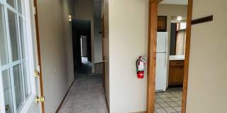 4 Bedroom 2 Bath Duplex in Iowa City Gallery 3