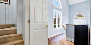4565 Windsor Park Place Gallery 16