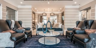 Vintage Foxland Apartments Gallery 19