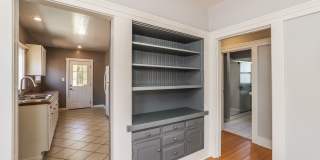 Beautiful 1918 Oakland Home!! Gallery 5