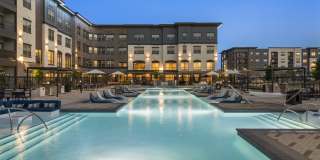 Linz at the Station Gallery 1