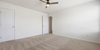 3 Bed 2.5 Bath With Fenced in Yard! Gallery 16