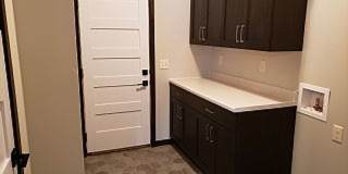 Three bedroom two bathroom Twin home w/ triple garage Gallery 12