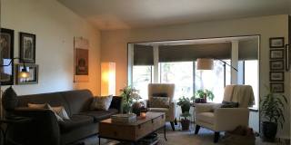***$1,000 Off First Month's Rent*** Charming Split Level in NE Bend - HUGE Yard! Gallery 6