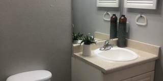 Hill Country Apartments Gallery 11