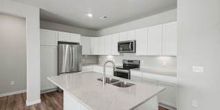 Updated 2 Bed / 2 Bath Corner Condo in Parker – Ground Level Convenience! Gallery 5