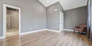 225 S Ohio Avenue Gallery 44