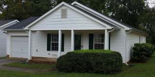 Great one level home close to shopping and highway Gallery 1