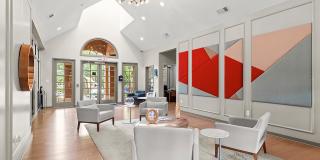 Perimeter Circle Gallery 13