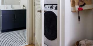 Broad & Washington Gallery 15