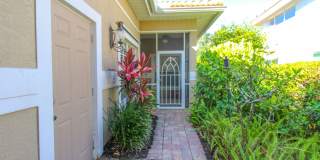 ** BEAUTIFUL MODERN HEATED POOL HOME IN THE VINEYARDS ** SEASONAL ONLY ** AVAILABLE OFF-SEASON MONTHS AND DEC-MARCH 2026 ** Gallery 6