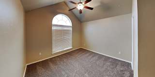 Beautiful 4 Bedroom 3 Bath in Edmond Schools Gallery 15