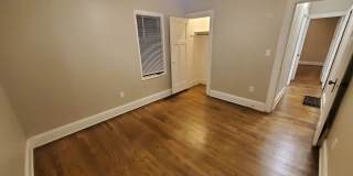 2 Bedroom, 1 Bathroom home with large garage Gallery 4