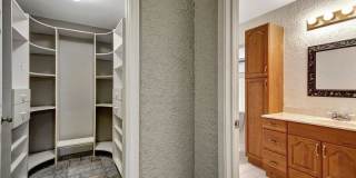 1402 Cormorant Road Gallery 26