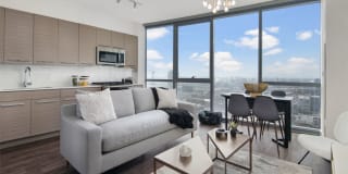 727 West Madison 727 West Madison Gallery 38