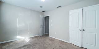 Spacious 4-Bedroom Townhome in Harmony – A Perfect Blend of Nature & Comfort! Gallery 23