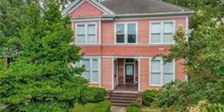 Historic Estate Home with Garage Apartment Gallery 22
