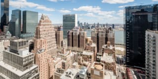 300 East 39th Gallery 35