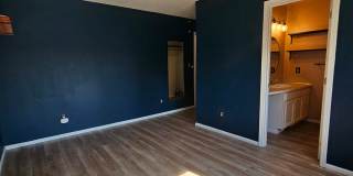 Comfortable 3-Bedroom, 2-Bath Lower Unit with Fully Fenced Yard in West Bremerton Gallery 12