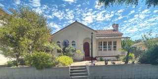 Beautiful Spacious 2Bd/2Bth with Bonus Family Room Gallery 1