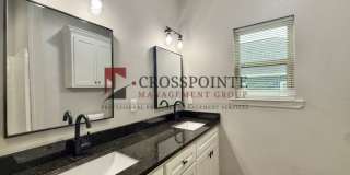 501 West Vance Street Gallery 14