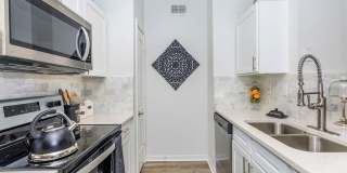 Woodland Point Gallery 23